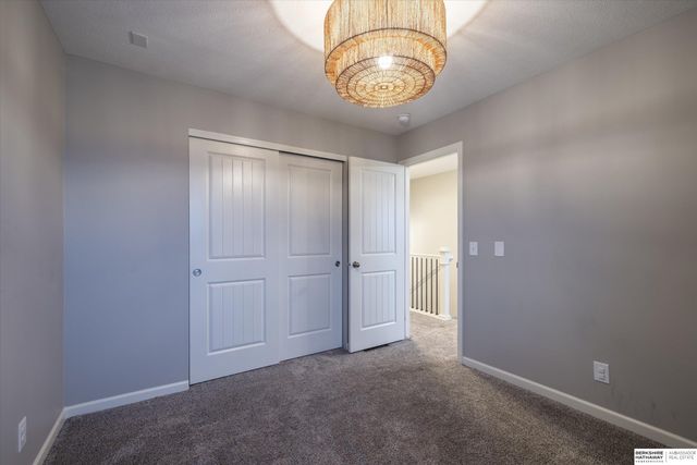 20459 E Street, Omaha, NE 68022