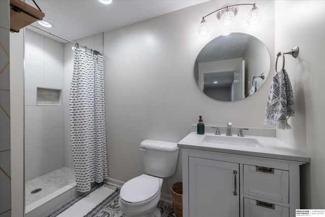 20459 E Street, Omaha, NE 68022