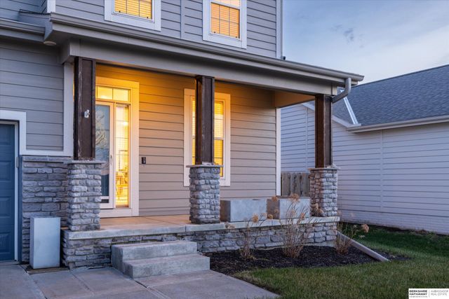 20459 E Street, Omaha, NE 68022