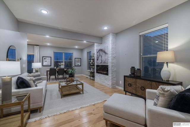 20459 E Street, Omaha, NE 68022