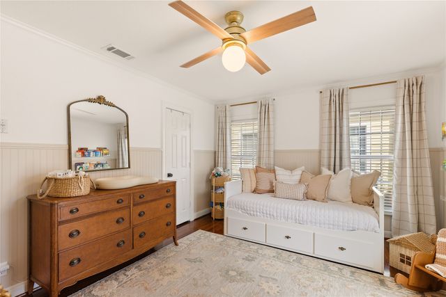 4216 Locke Avenue, Fort Worth, TX 76107