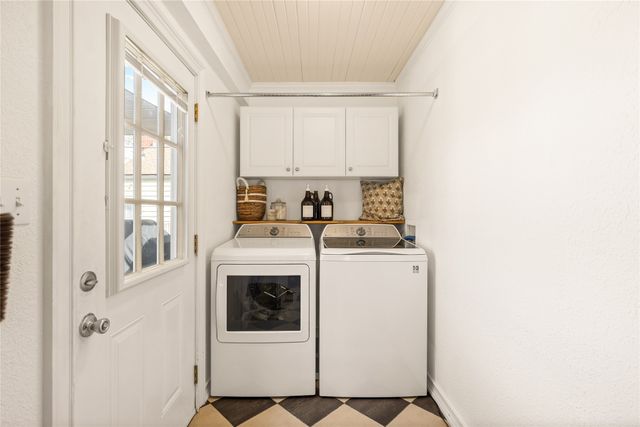 4216 Locke Avenue, Fort Worth, TX 76107