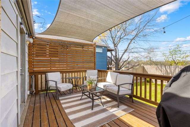 4216 Locke Avenue, Fort Worth, TX 76107