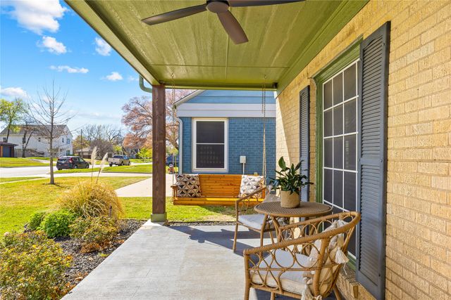 4216 Locke Avenue, Fort Worth, TX 76107