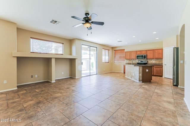 3023 E MORENCI Road, San Tan Valley, AZ 85143