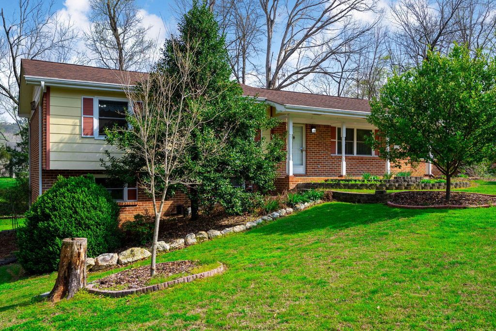 9439 Cheri Beth Circle, Ooltewah, TN 37363