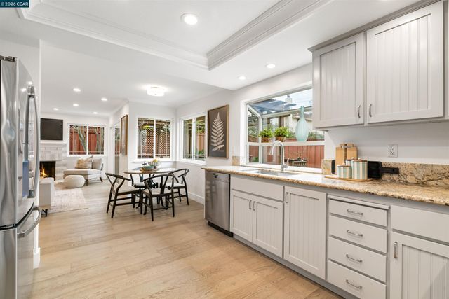 224 Briar Dr, Martinez, CA 94553