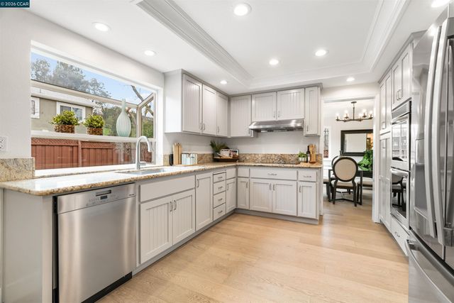 224 Briar Dr, Martinez, CA 94553