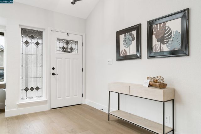 224 Briar Dr, Martinez, CA 94553