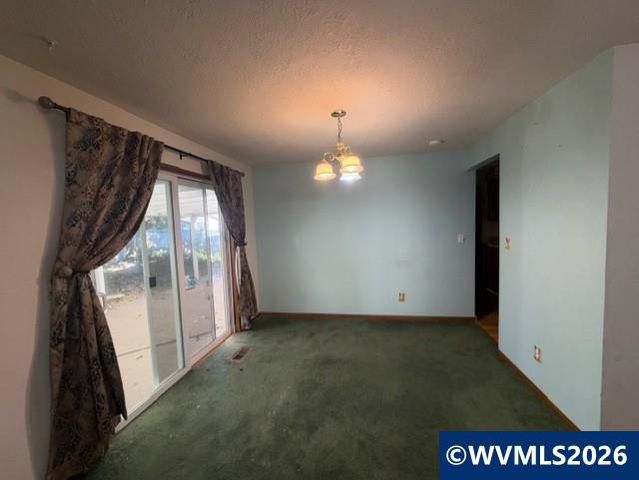 1105 Orchard Ln, Woodburn, OR 97071