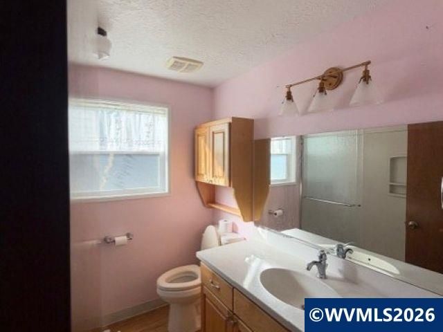 1105 Orchard Ln, Woodburn, OR 97071