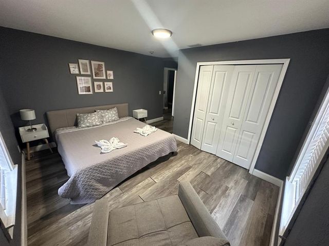 8702 EL PORTAL DR, Tampa, FL 33604