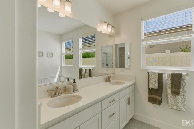 14709 Bromshire Street, Bakersfield, CA 93311