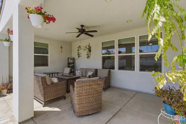 14709 Bromshire Street, Bakersfield, CA 93311
