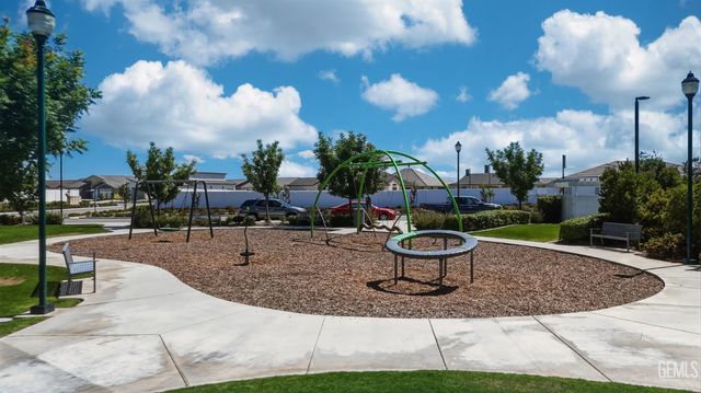 14709 Bromshire Street, Bakersfield, CA 93311