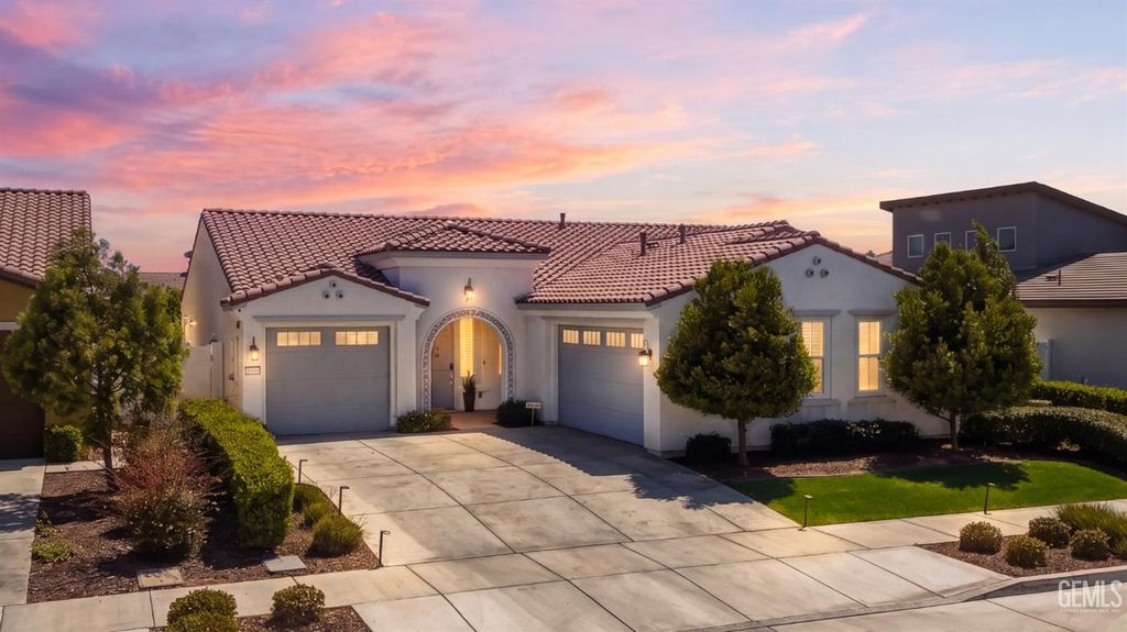 14709 Bromshire Street, Bakersfield, CA 93311