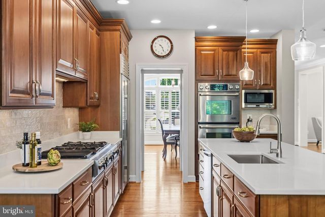 23041 OLYMPIA DR, Brambleton, VA 20148