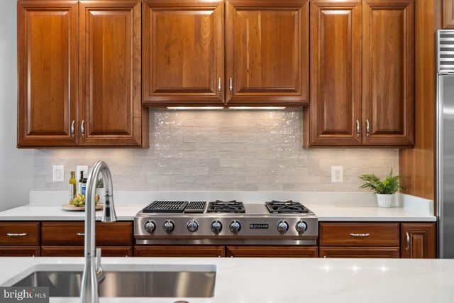 23041 OLYMPIA DR, Brambleton, VA 20148
