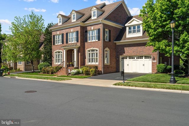 23041 OLYMPIA DR, Brambleton, VA 20148