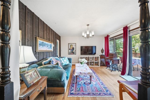 11881 Westshore Drive, Pinckney, MI 48169