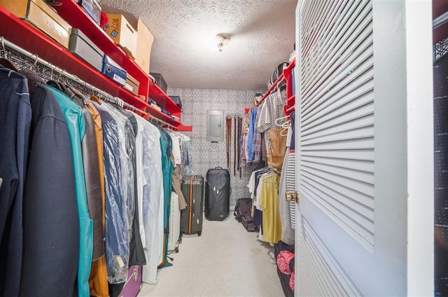 11881 Westshore Drive, Pinckney, MI 48169