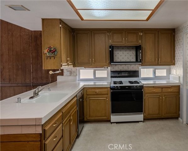 324 Swanee, Placentia, CA 92870