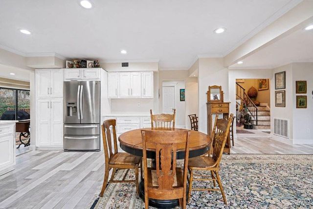 38 Maple Court, Jericho, NY 11753