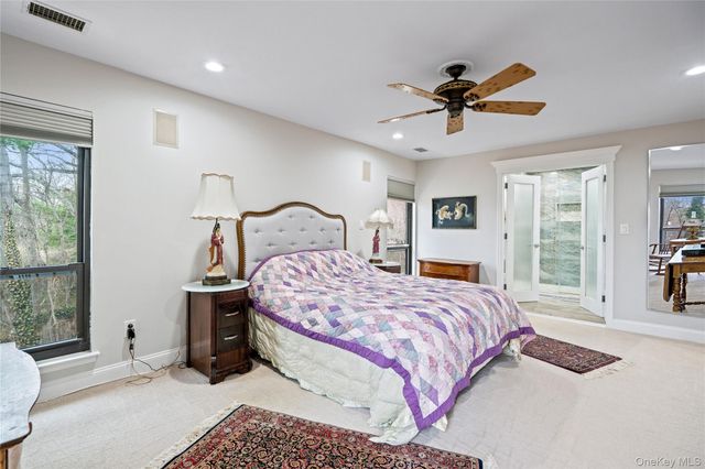 38 Maple Court, Jericho, NY 11753