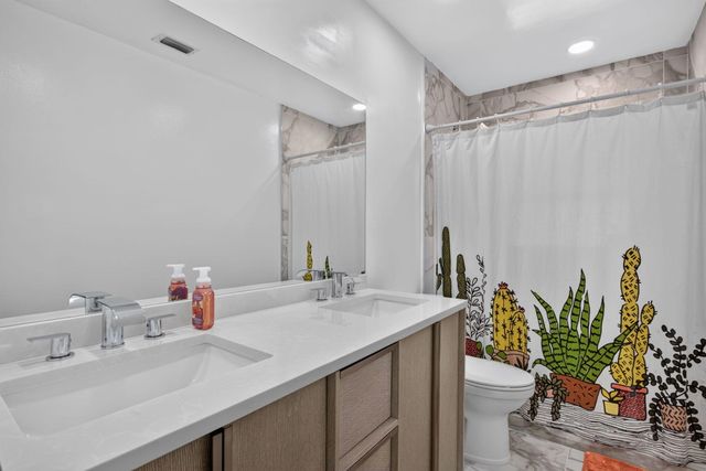 7355 NW 83RD Avenue, Tamarac, FL 33321