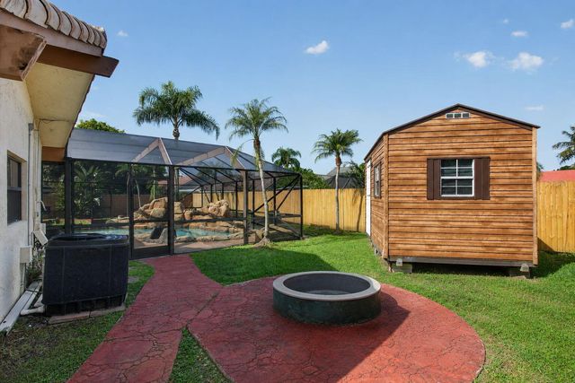 7355 NW 83RD Avenue, Tamarac, FL 33321
