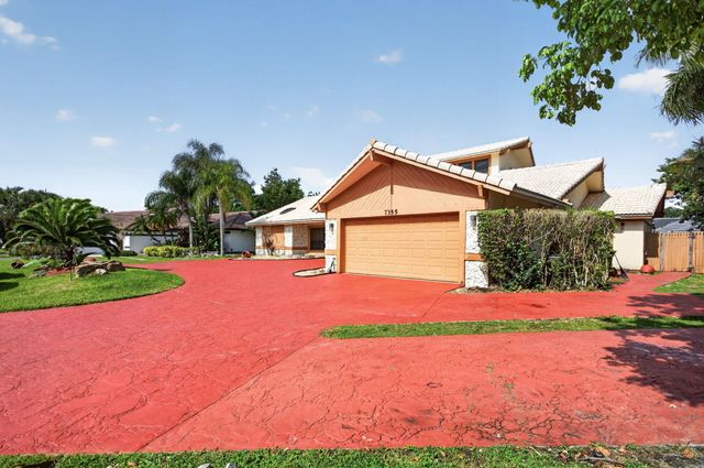 7355 NW 83RD Avenue, Tamarac, FL 33321