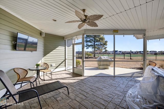 2215 Meadow Holly Trail NE, Leland, NC 28451