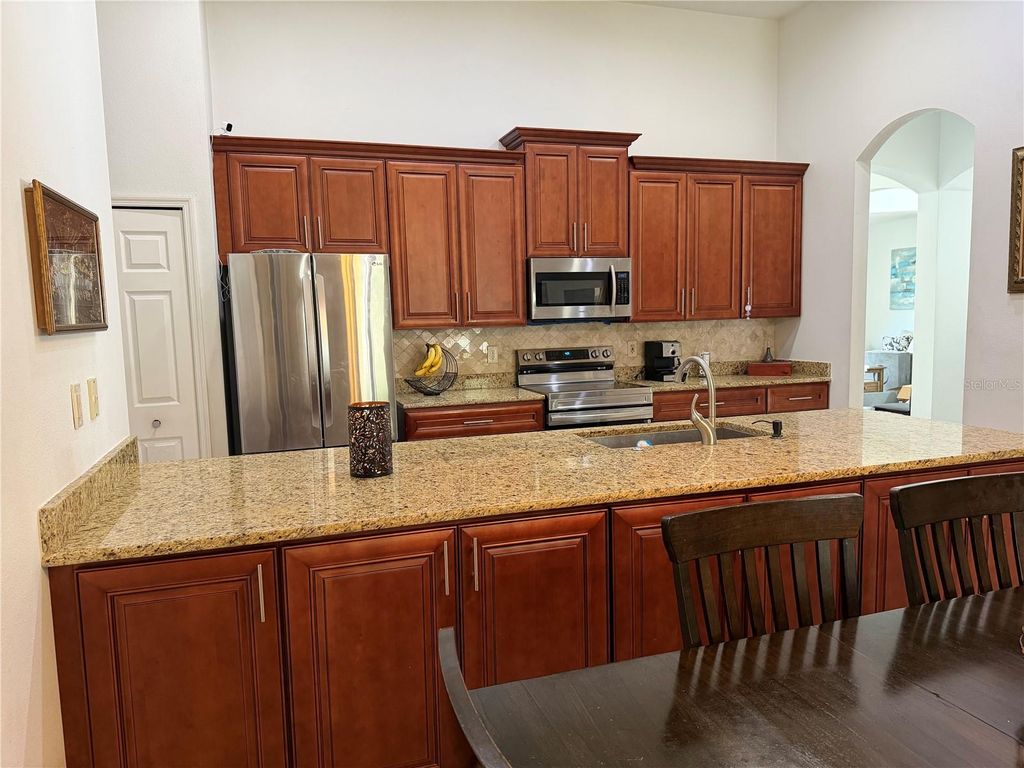 Image 16 of property listing at 8494 LAKE WAVERLY LANE, Orlando, FL 32829