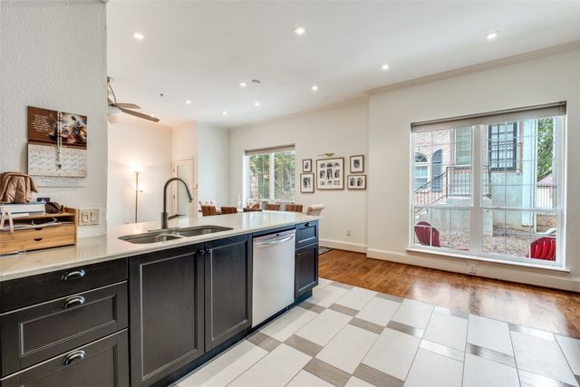 5709 Lewis Street, Dallas, TX 75206