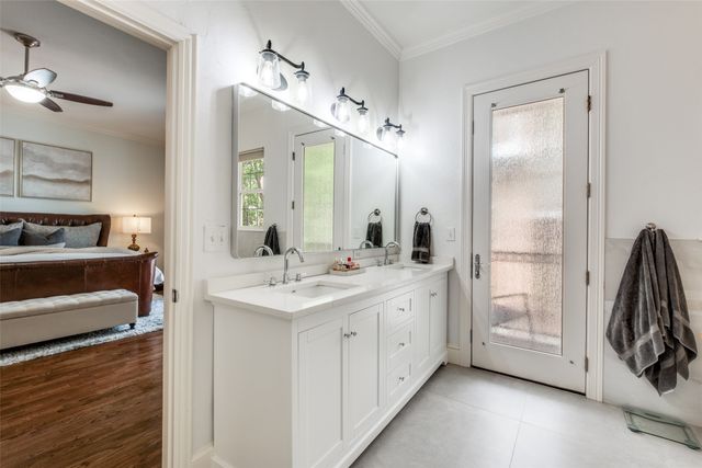 5709 Lewis Street, Dallas, TX 75206