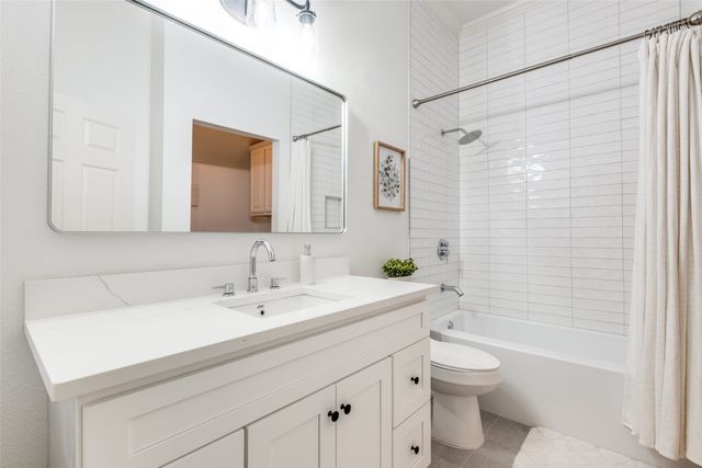 5709 Lewis Street, Dallas, TX 75206