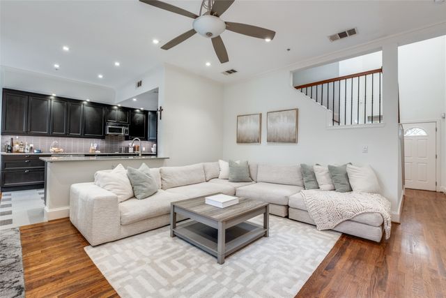 5709 Lewis Street, Dallas, TX 75206