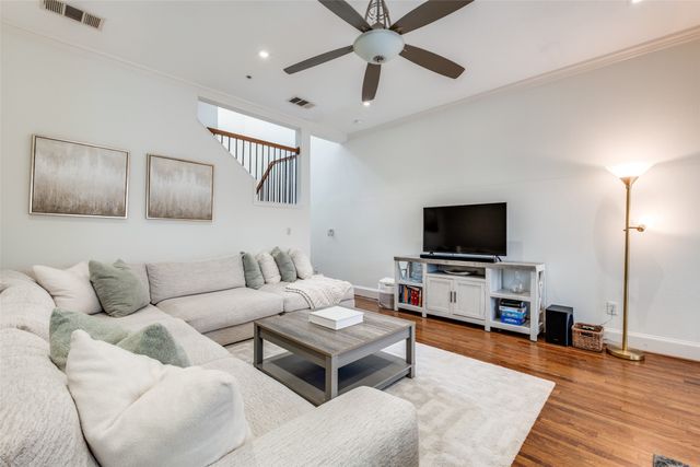 5709 Lewis Street, Dallas, TX 75206