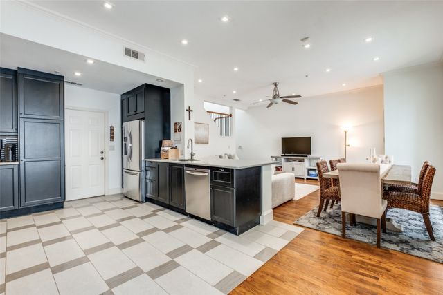 5709 Lewis Street, Dallas, TX 75206