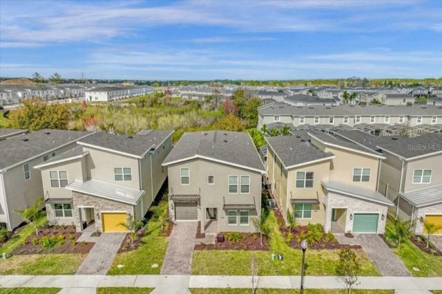 8967 PLAY THROUGH DR, Davenport, FL 33896