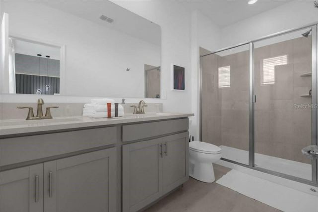 8967 PLAY THROUGH DR, Davenport, FL 33896