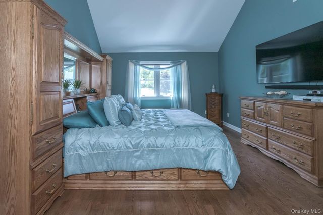 19 Aimee Court, Warwick, NY 10990