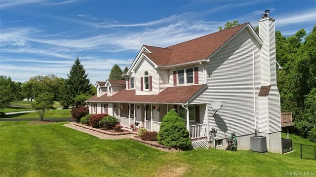 19 Aimee Court, Warwick, NY 10990