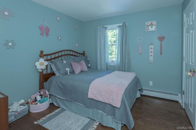 19 Aimee Court, Warwick, NY 10990