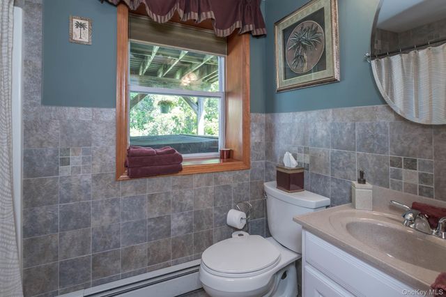 19 Aimee Court, Warwick, NY 10990