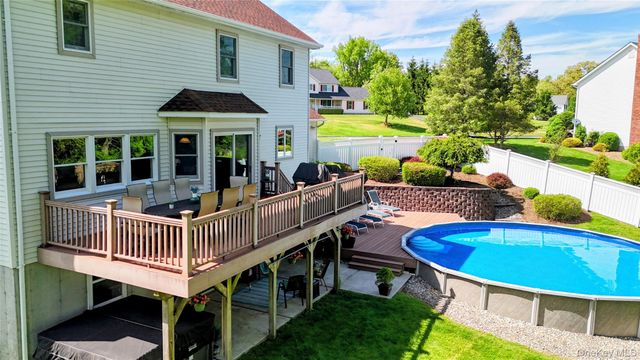 19 Aimee Court, Warwick, NY 10990