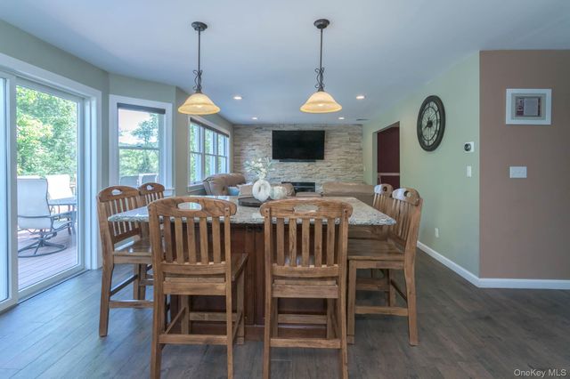 19 Aimee Court, Warwick, NY 10990