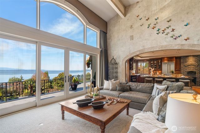 7316 164th Street SW, Edmonds, WA 98026