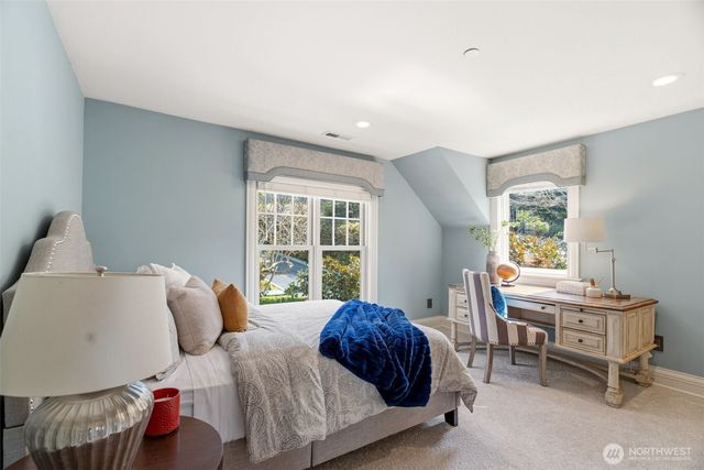 7316 164th Street SW, Edmonds, WA 98026