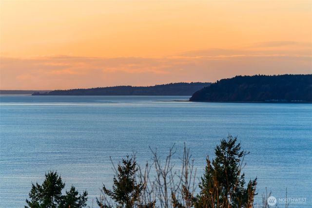 7316 164th Street SW, Edmonds, WA 98026